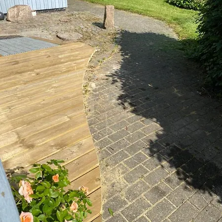 Holiday home Charmerende Aeldre Sommerhus Taet Pa Strand Og City